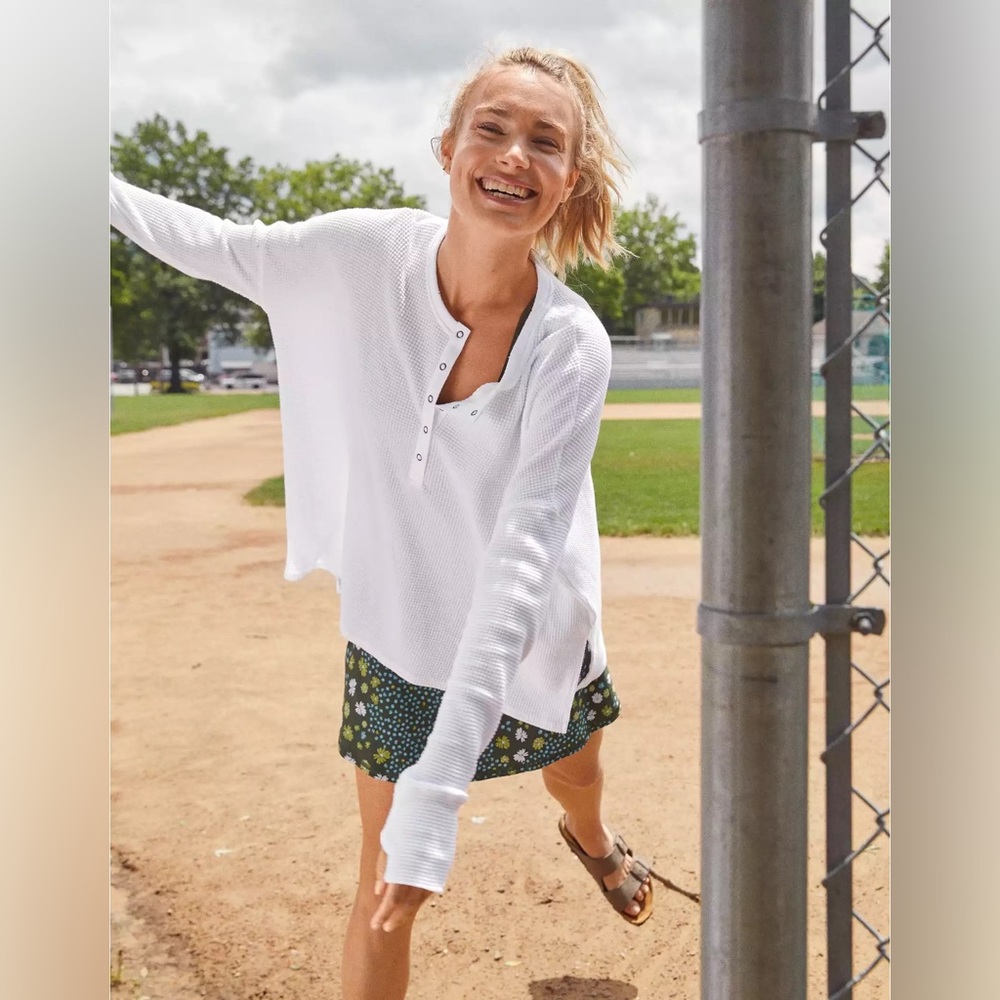 Aerie Ribbed long sleeve Henley - white